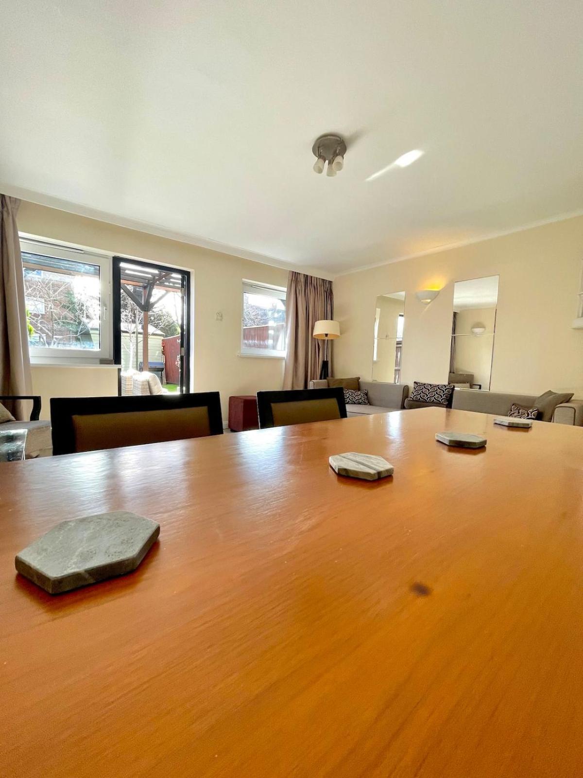 Amazing New Refurbished Londra