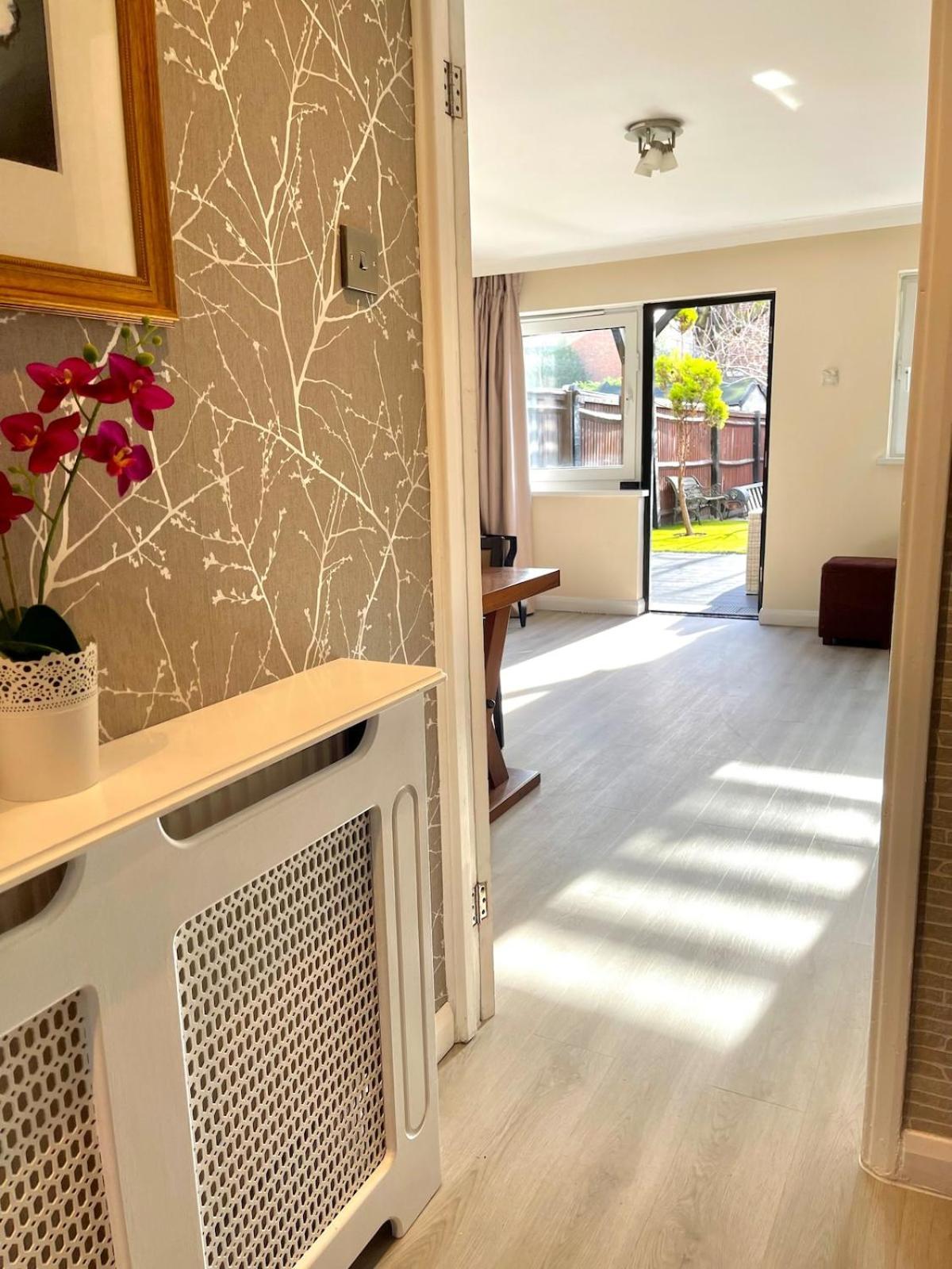 Amazing New Refurbished Londra